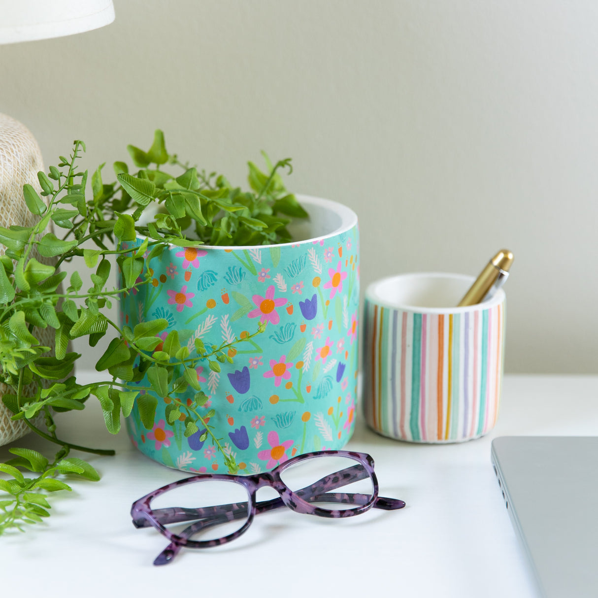 Love Grows Nesting Pots