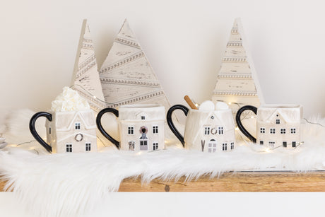 Hearth & Home Holiday Mugs Set
